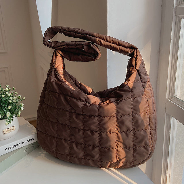 Lattice Pattern Shoulder Bag